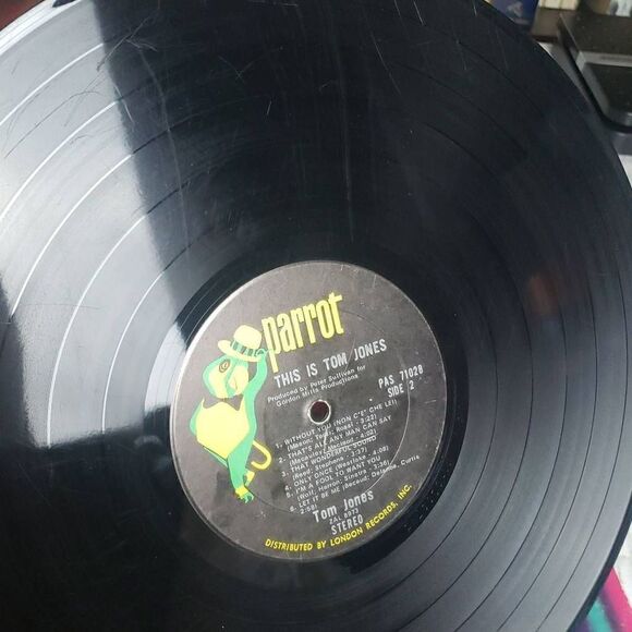 Tom Jones Vinyl Record - Picture 8 of 13